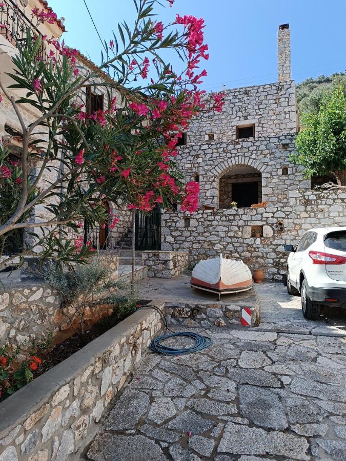 Mani Home Νεόν Οίτιλον Εξωτερικό φωτογραφία